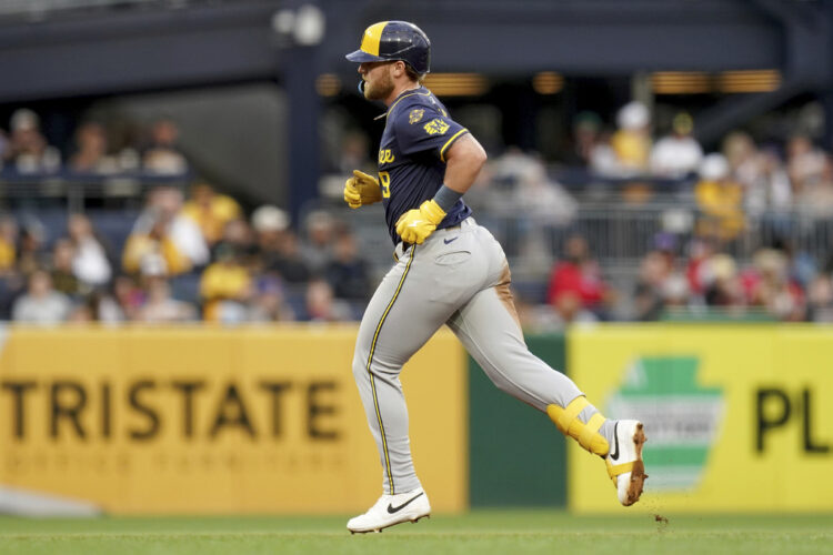 Bauers, Chourio hit 2-run HRs, Woodruff pitches 6 scoreless innings as Brewers beat Pirates 4